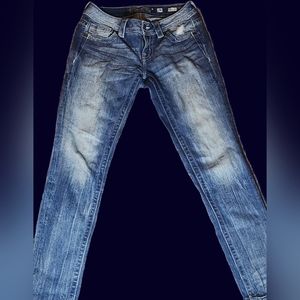 Miss Me size 26 mid-rise skinny jeans